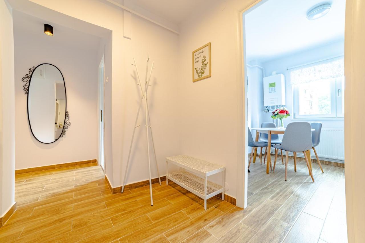 Mid-Term Rental Racadau Apartment Braşov Esterno foto